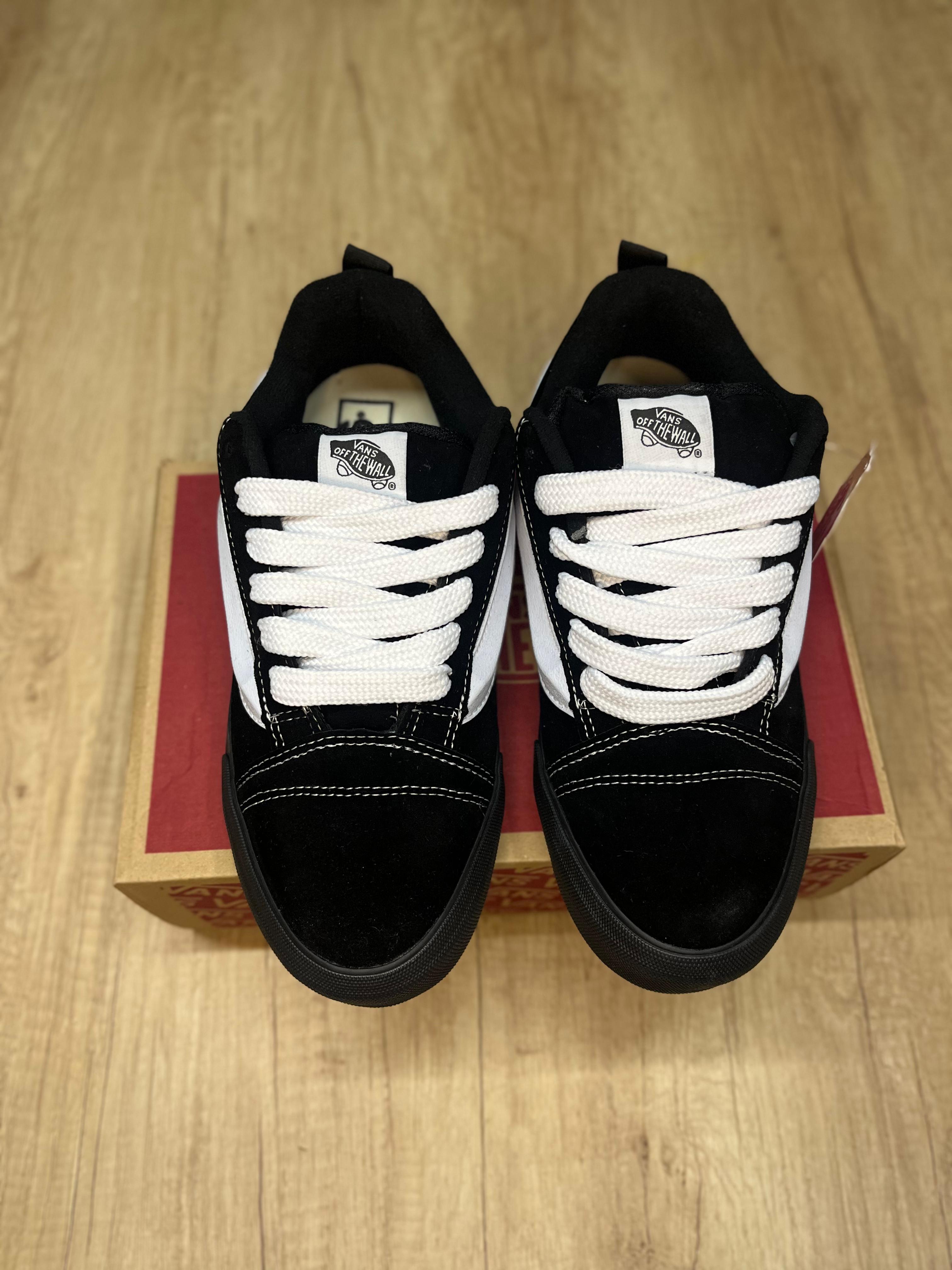 Vans KNU