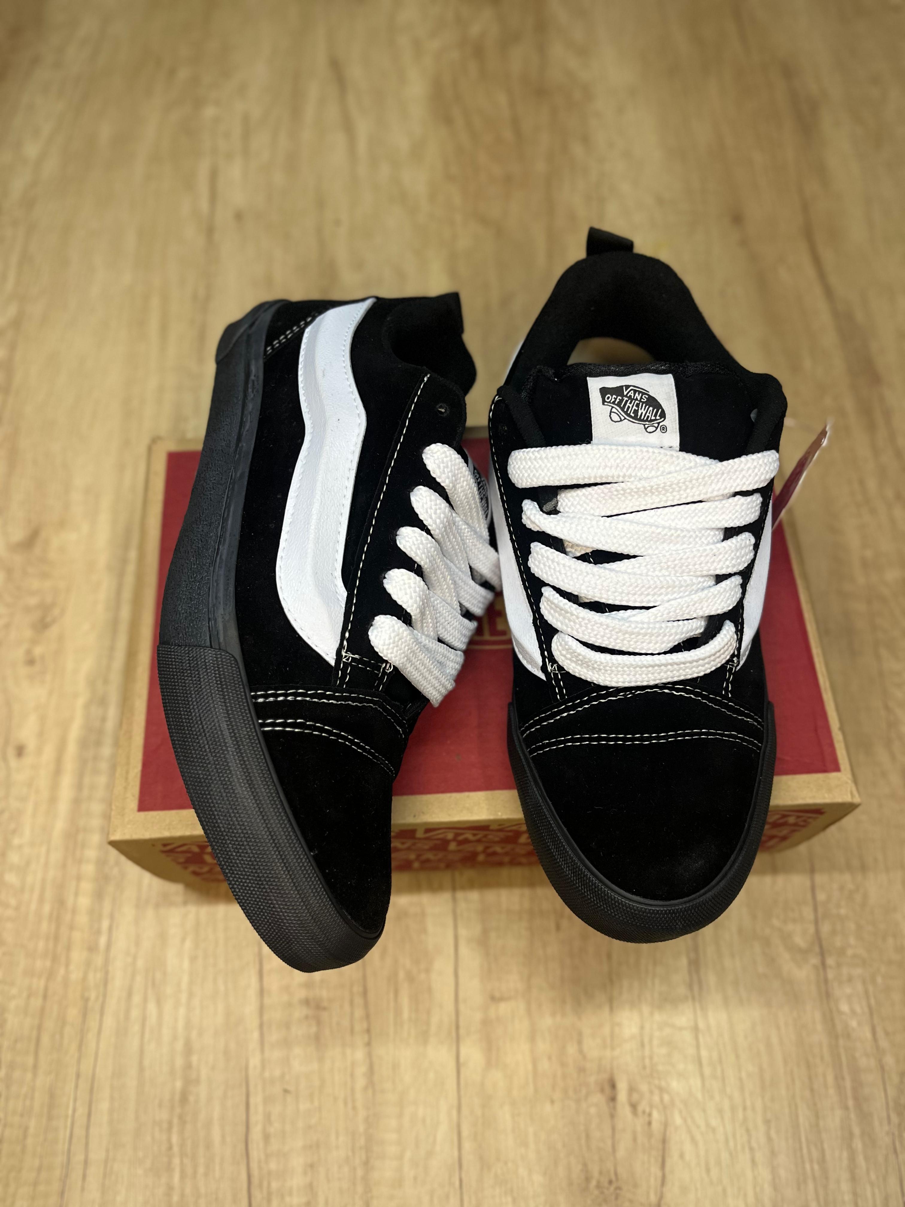 Vans KNU