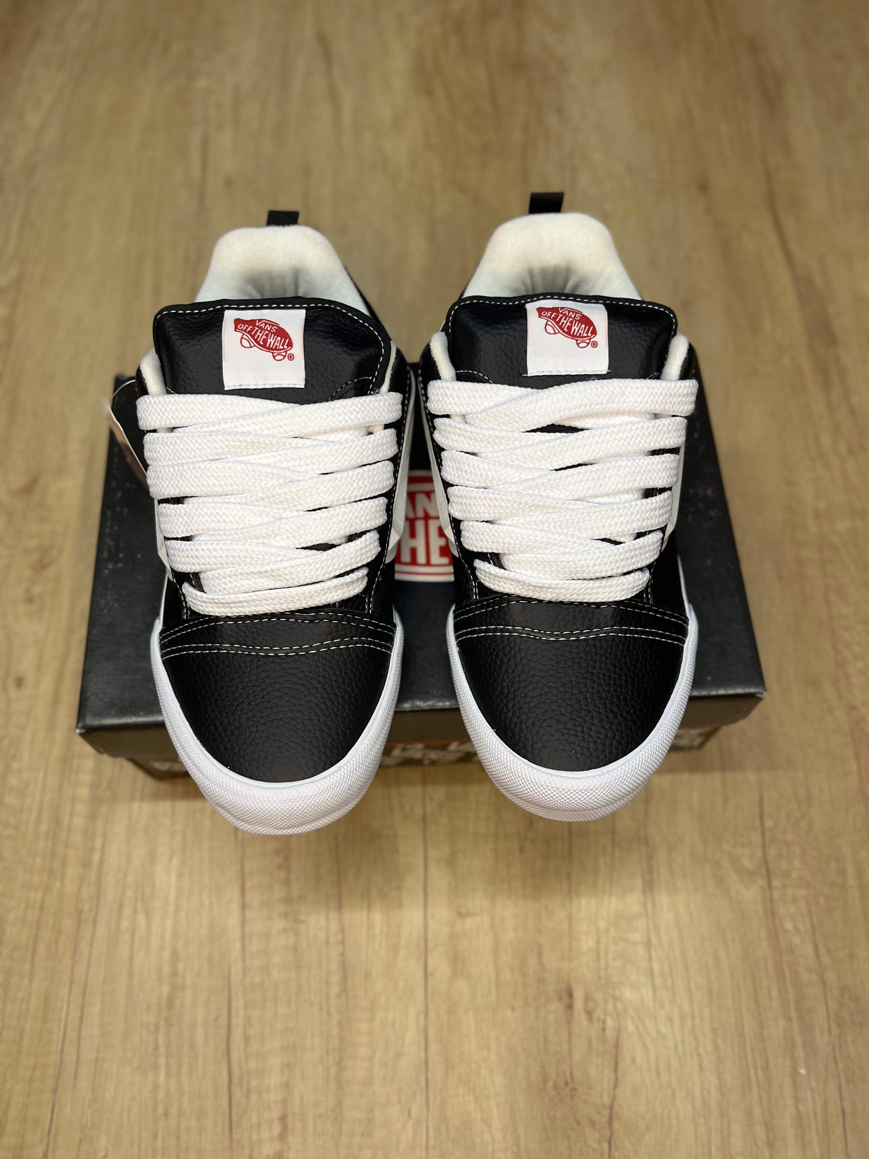 Vans KNU