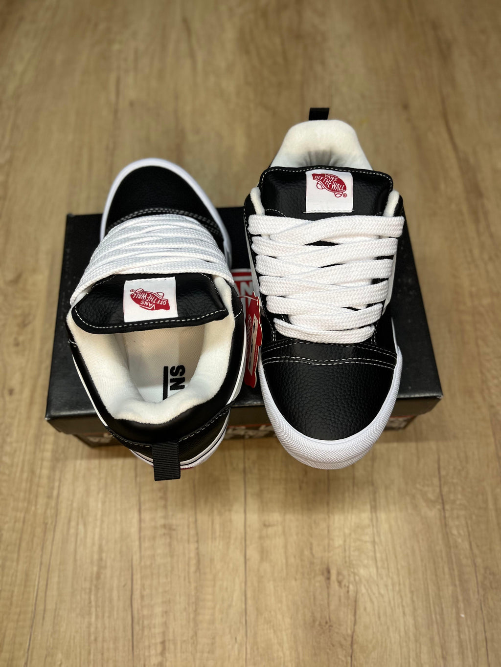 Vans KNU