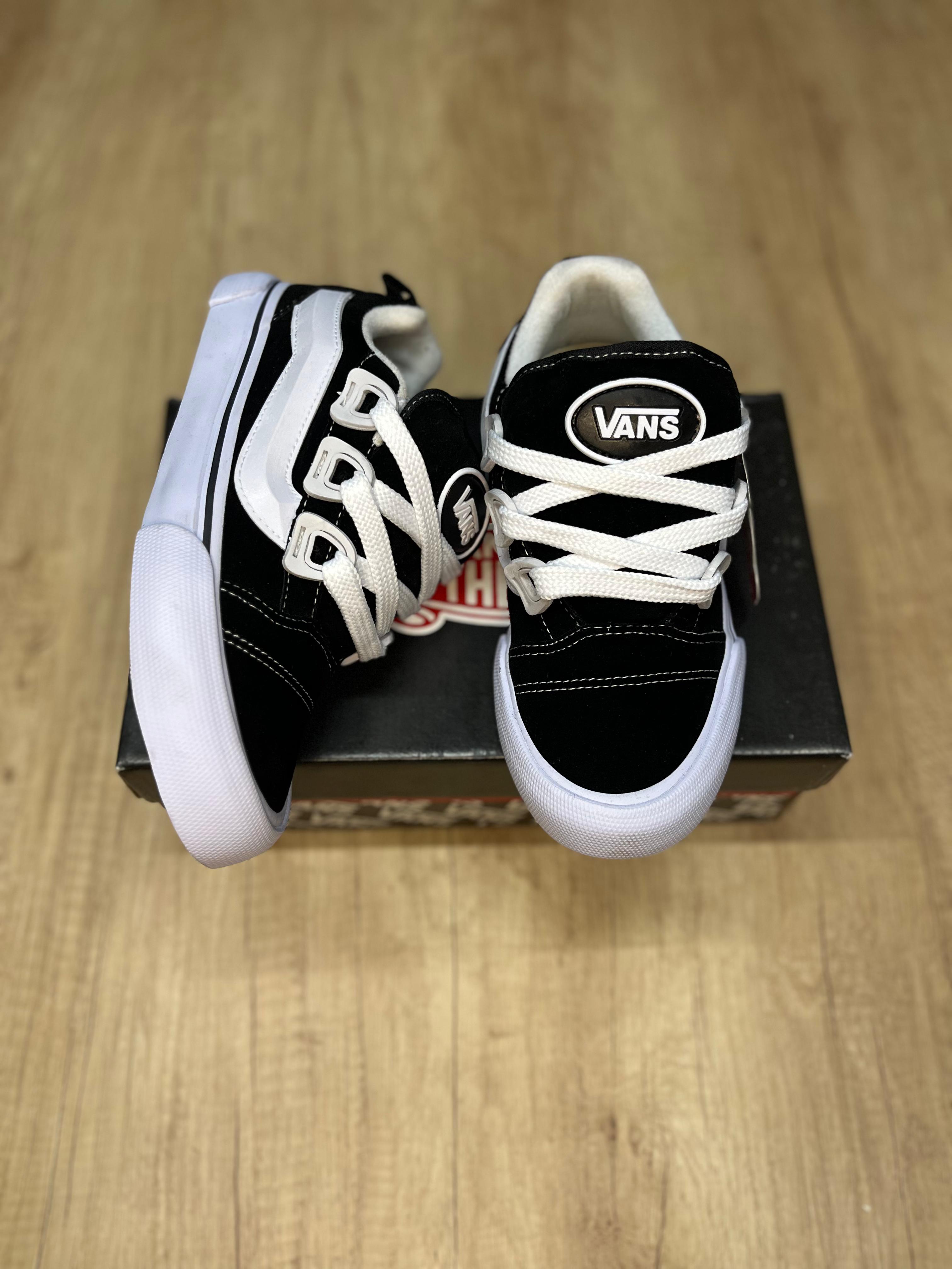 Vans KNU