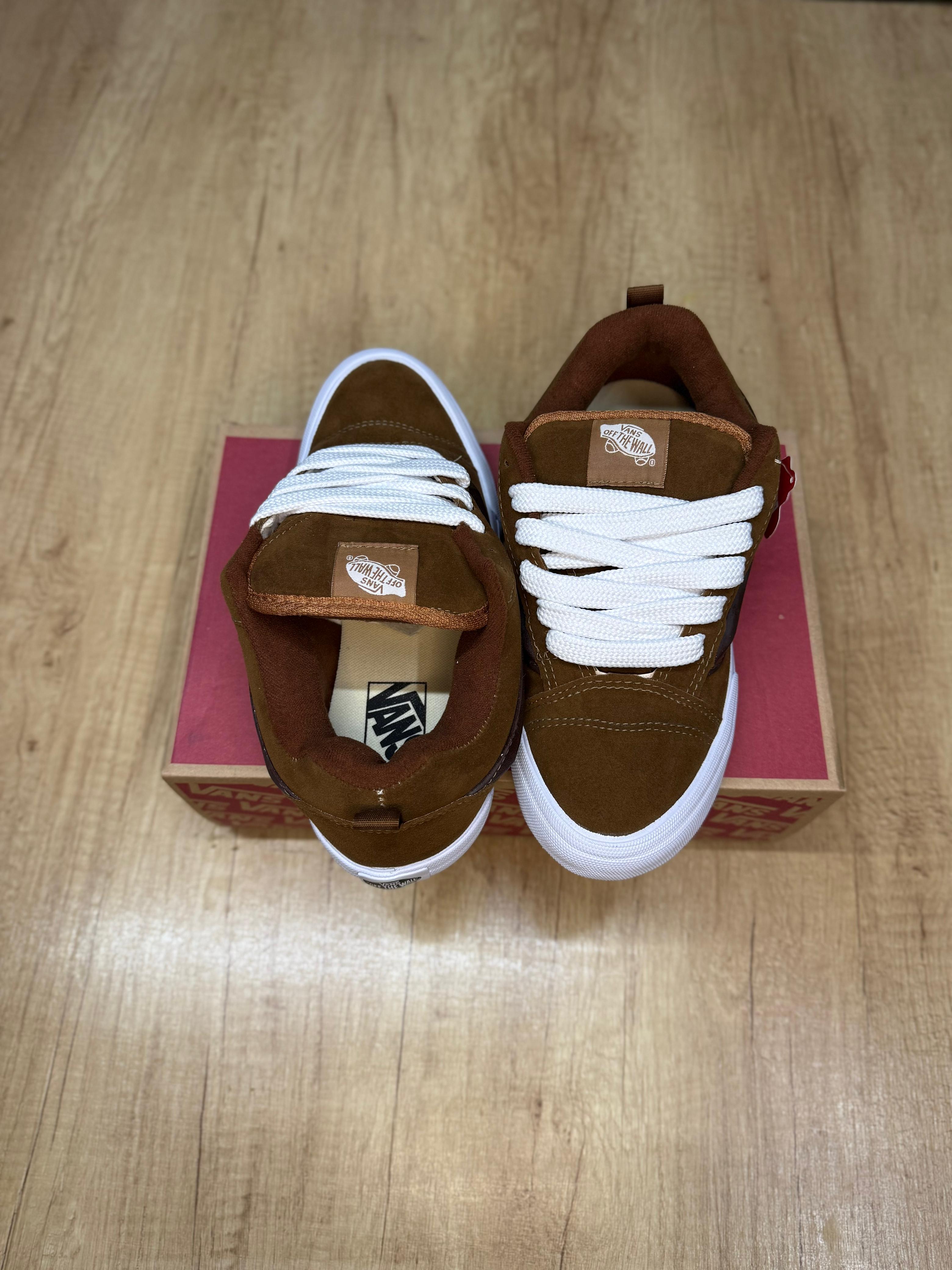 Vans KNU