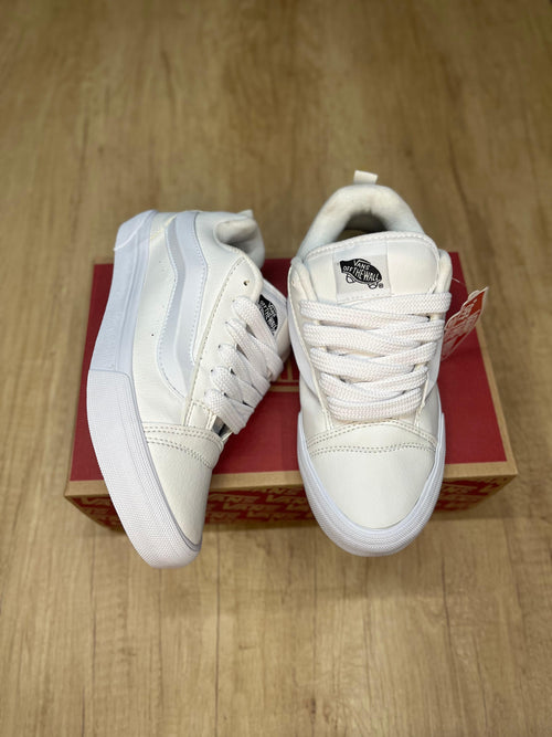 Vans KNU
