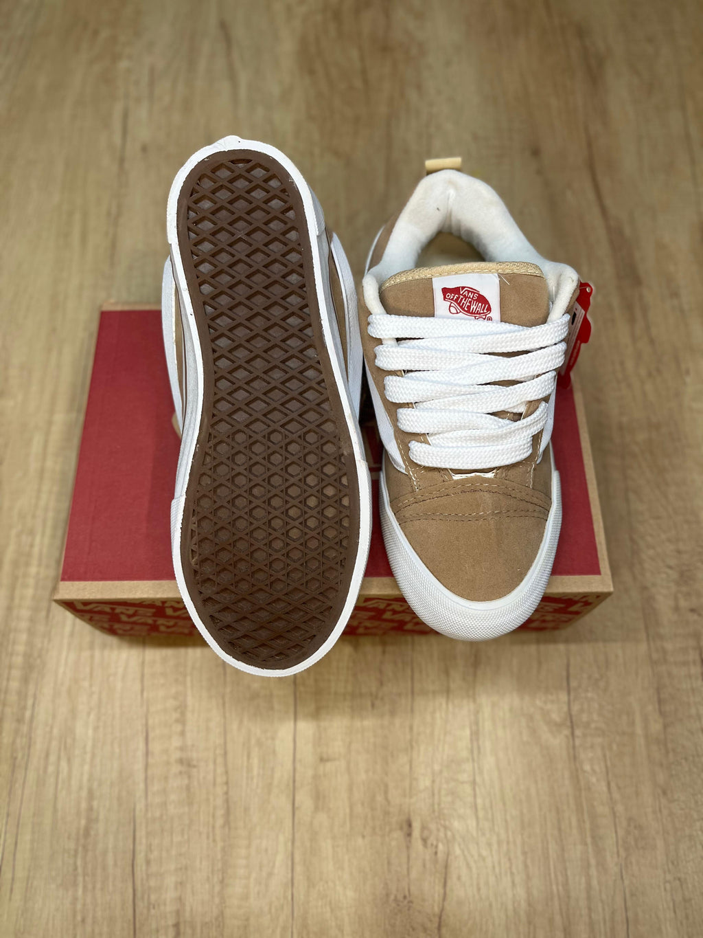 Vans KNU