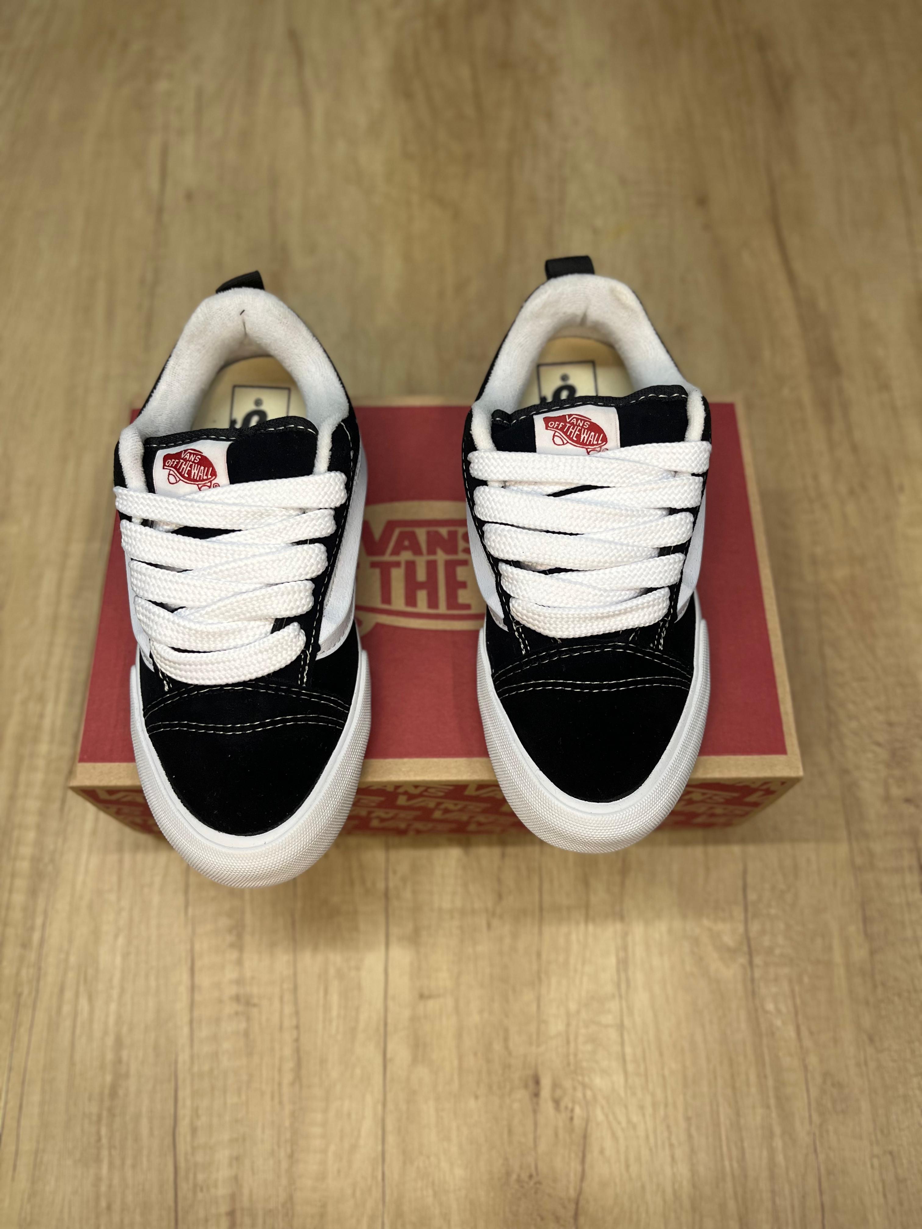 Vans KNU
