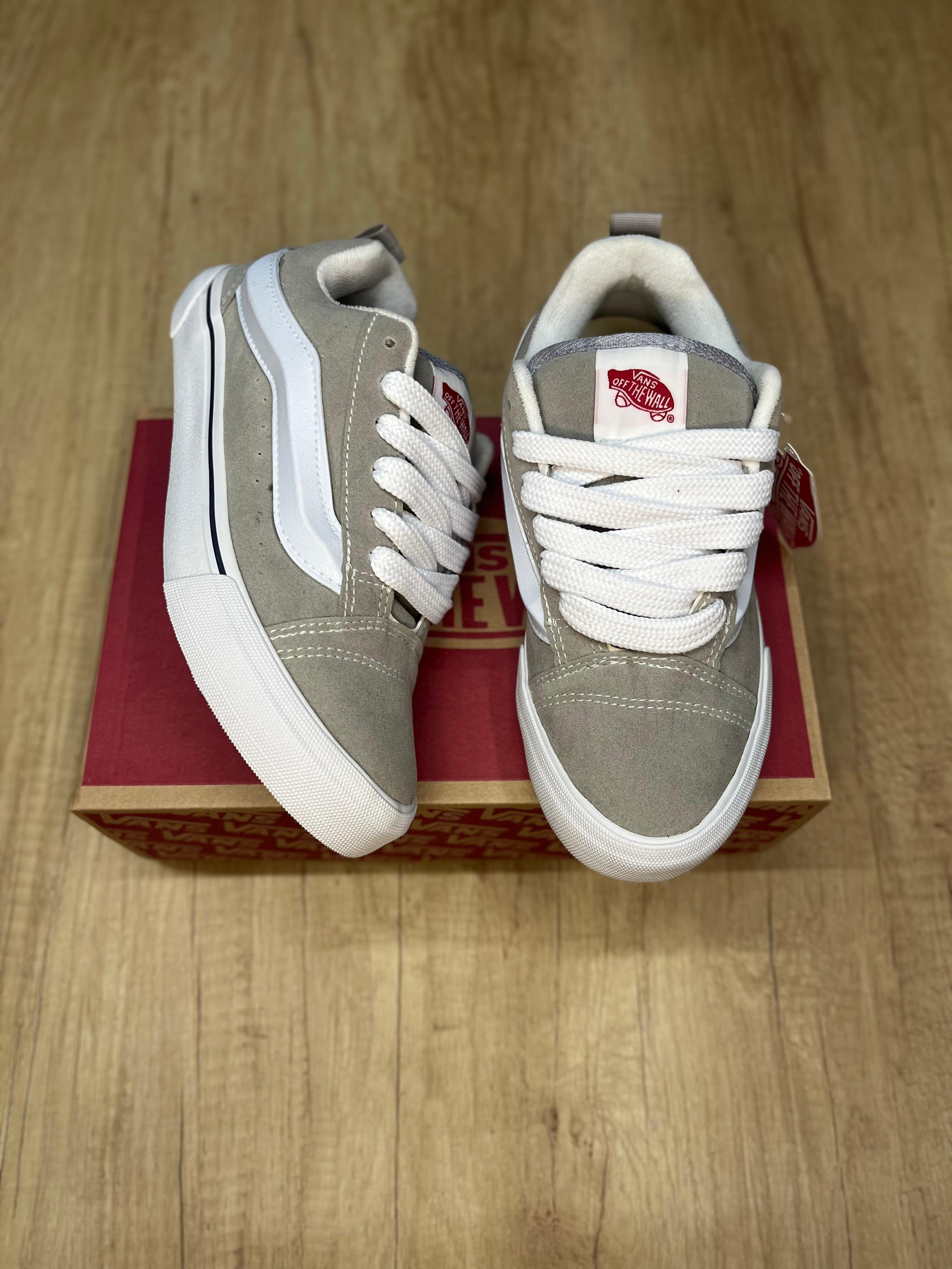 Vans KNU