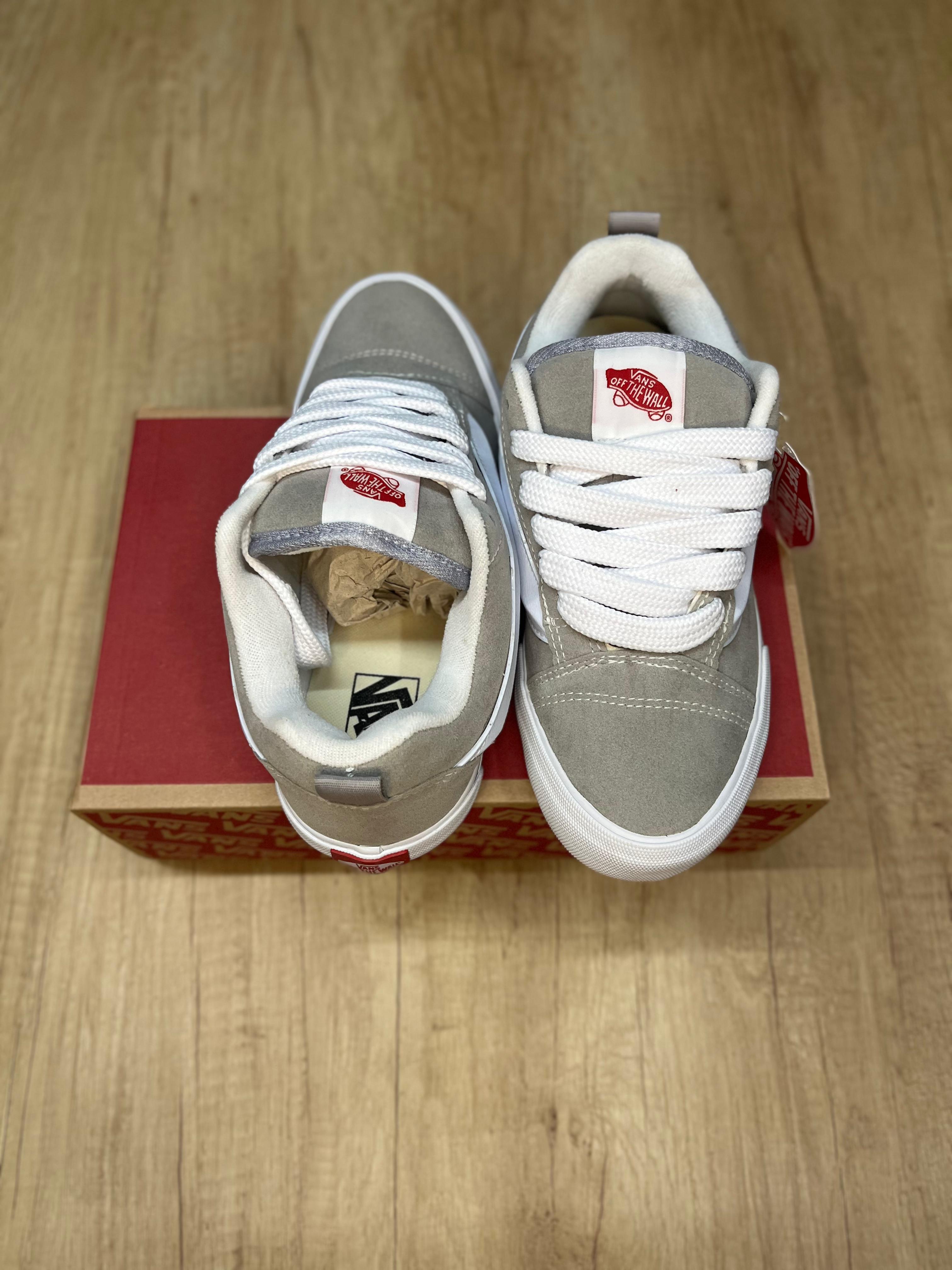 Vans KNU