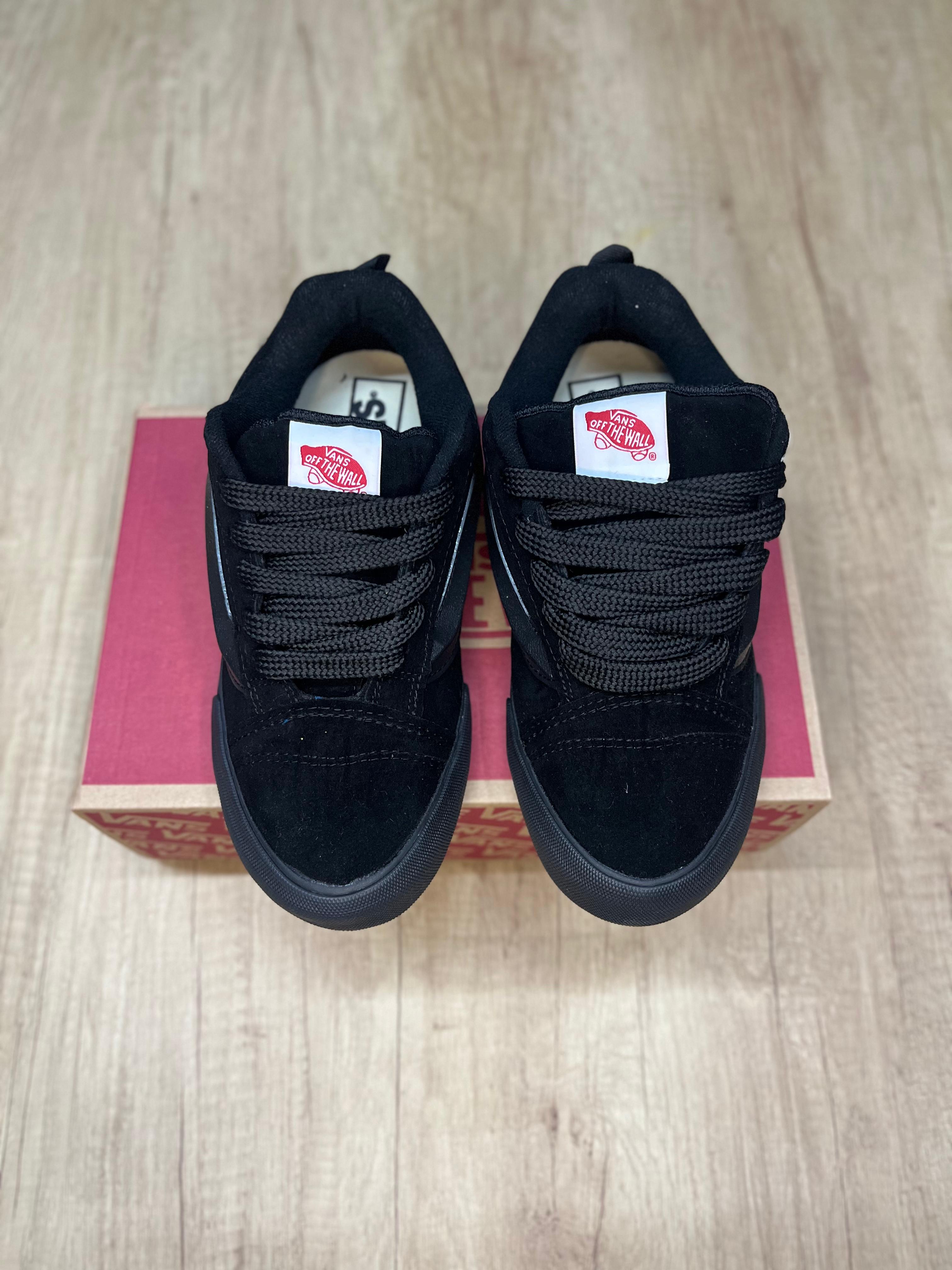 Vans KNU