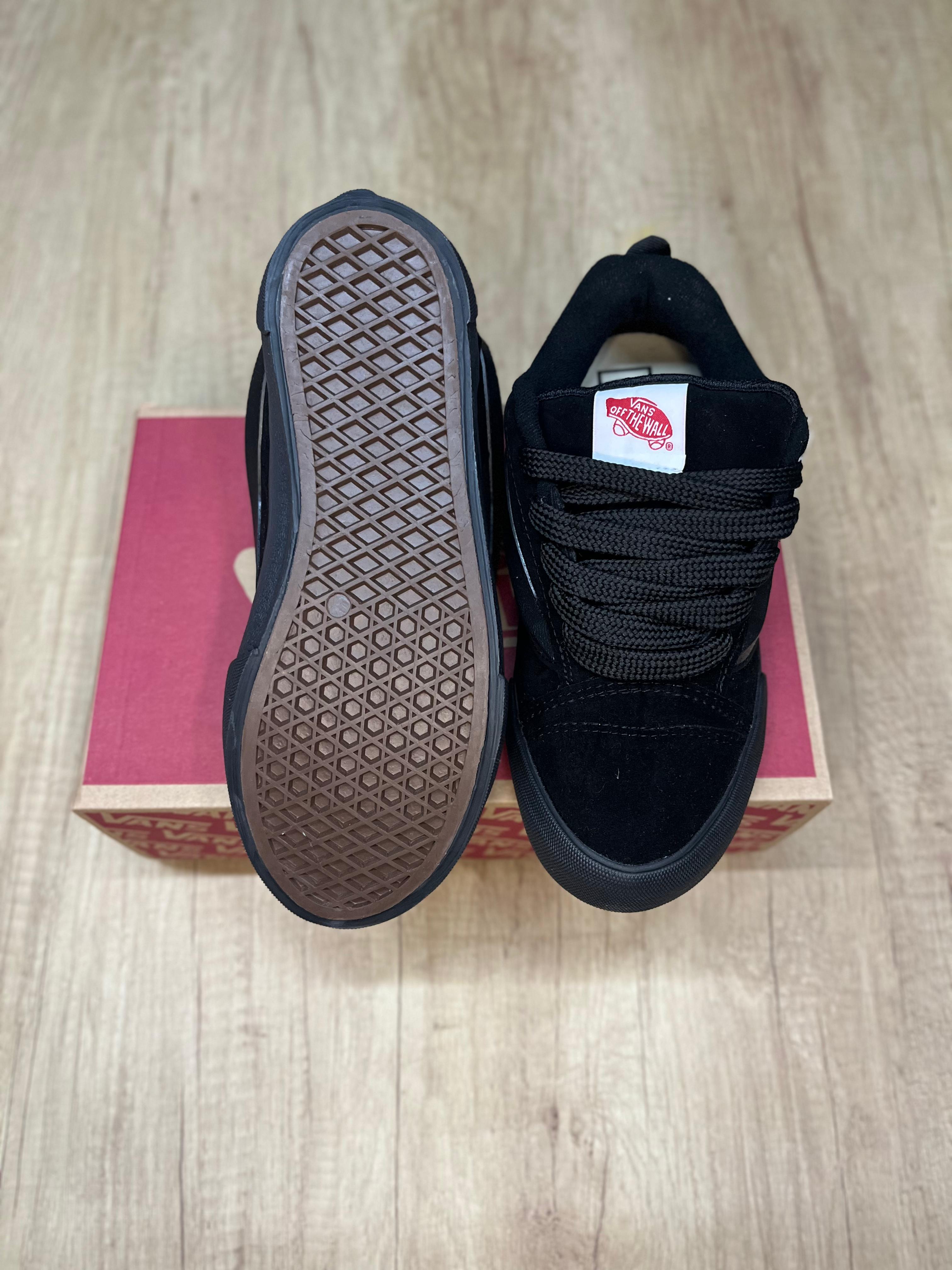 Vans KNU