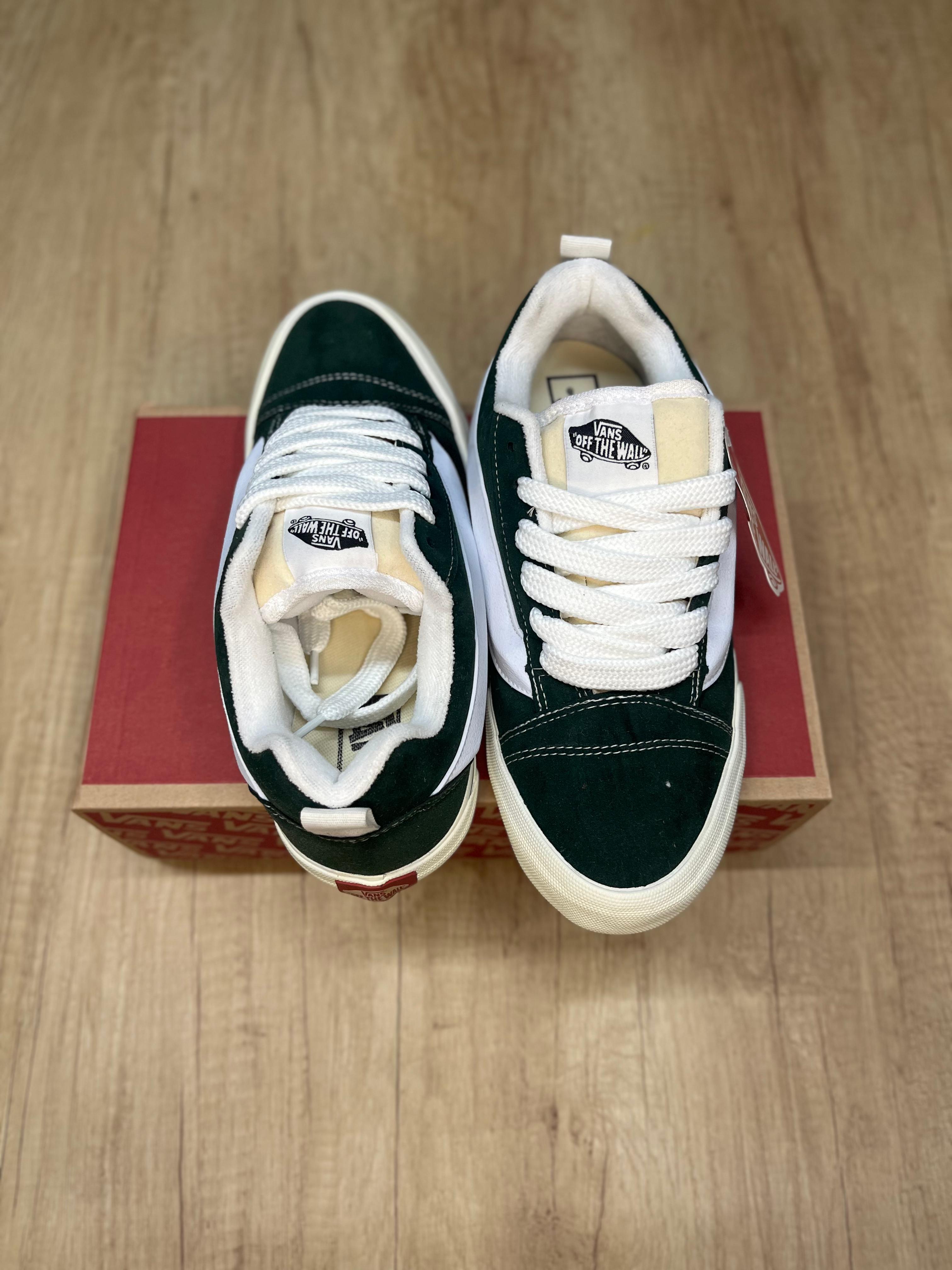 Vans KNU